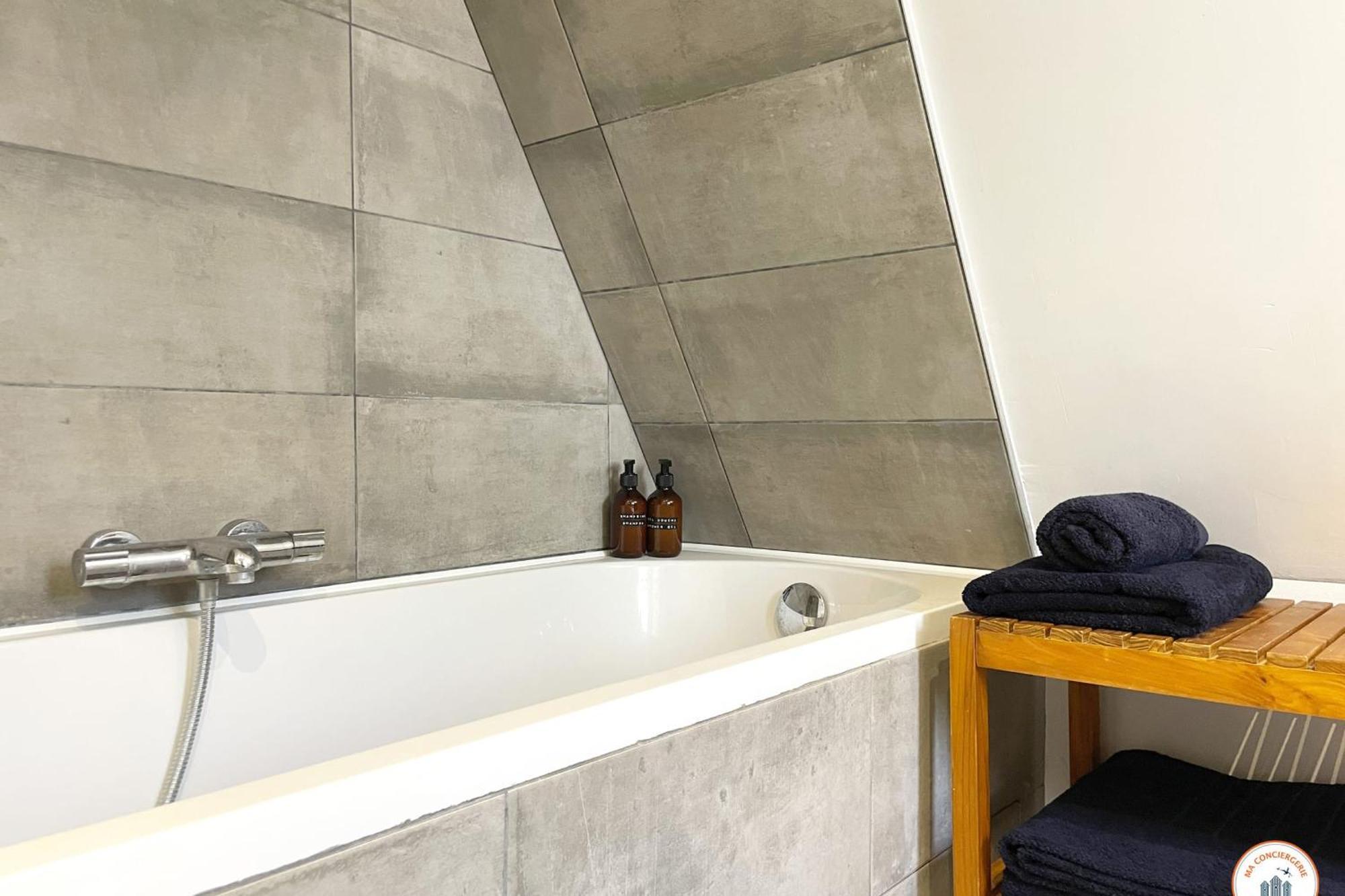 Le St-Laurent - Magnifique Triplex - Calme Caen Ngoại thất bức ảnh